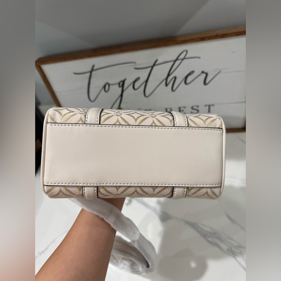 Beautiful New W/Tags Michael Kors Mini Boston Bag - Picture 6 of 13